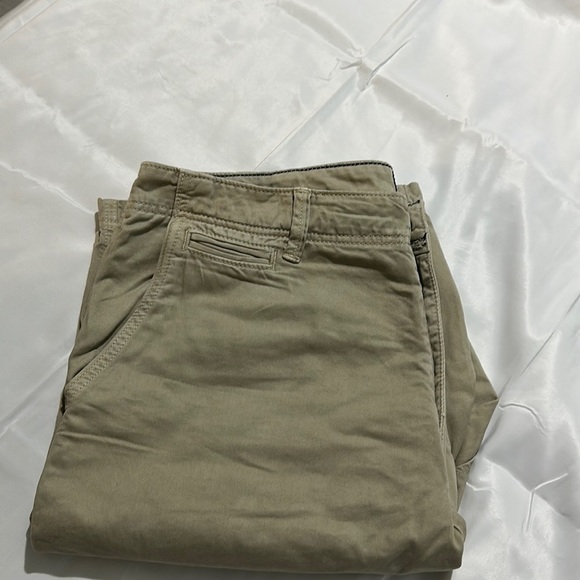 American Eagle‎ Outfitters Men’s Classic Shorts Size 36 - Picture 1 of 5